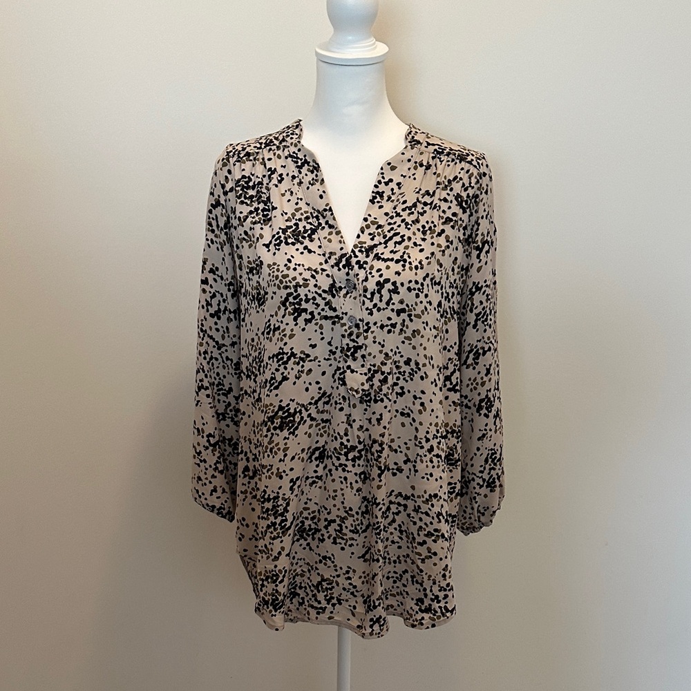 Amour Vert Black and Cream Blouse
